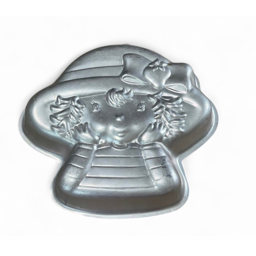 2003 Strawberry Shortcake Wilton Cake Pan Aluminum Character Mold 2105-7040